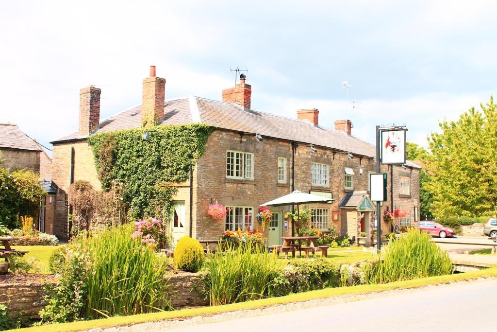 The Fairfax Arms Hotel Gilling East Exterior foto